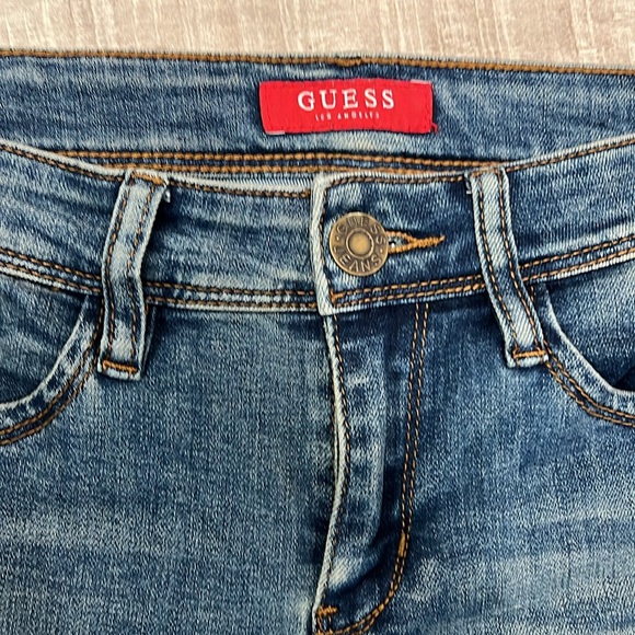 Guess ladies jeans. Size 26. EUC. - Picture 2 of 10